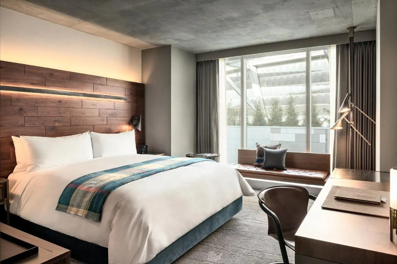 The Douglas, Autograph Collection Vancouver 5*,