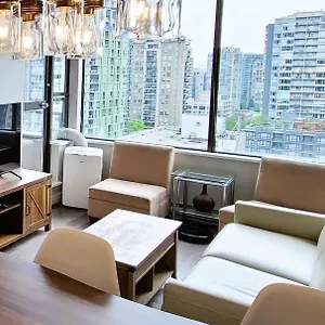 Howe Street With Views Apartment